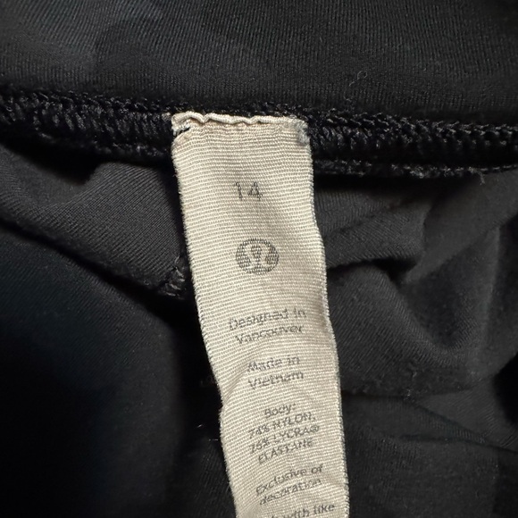 Black Camo Lululemon leggings - Picture 2 of 2